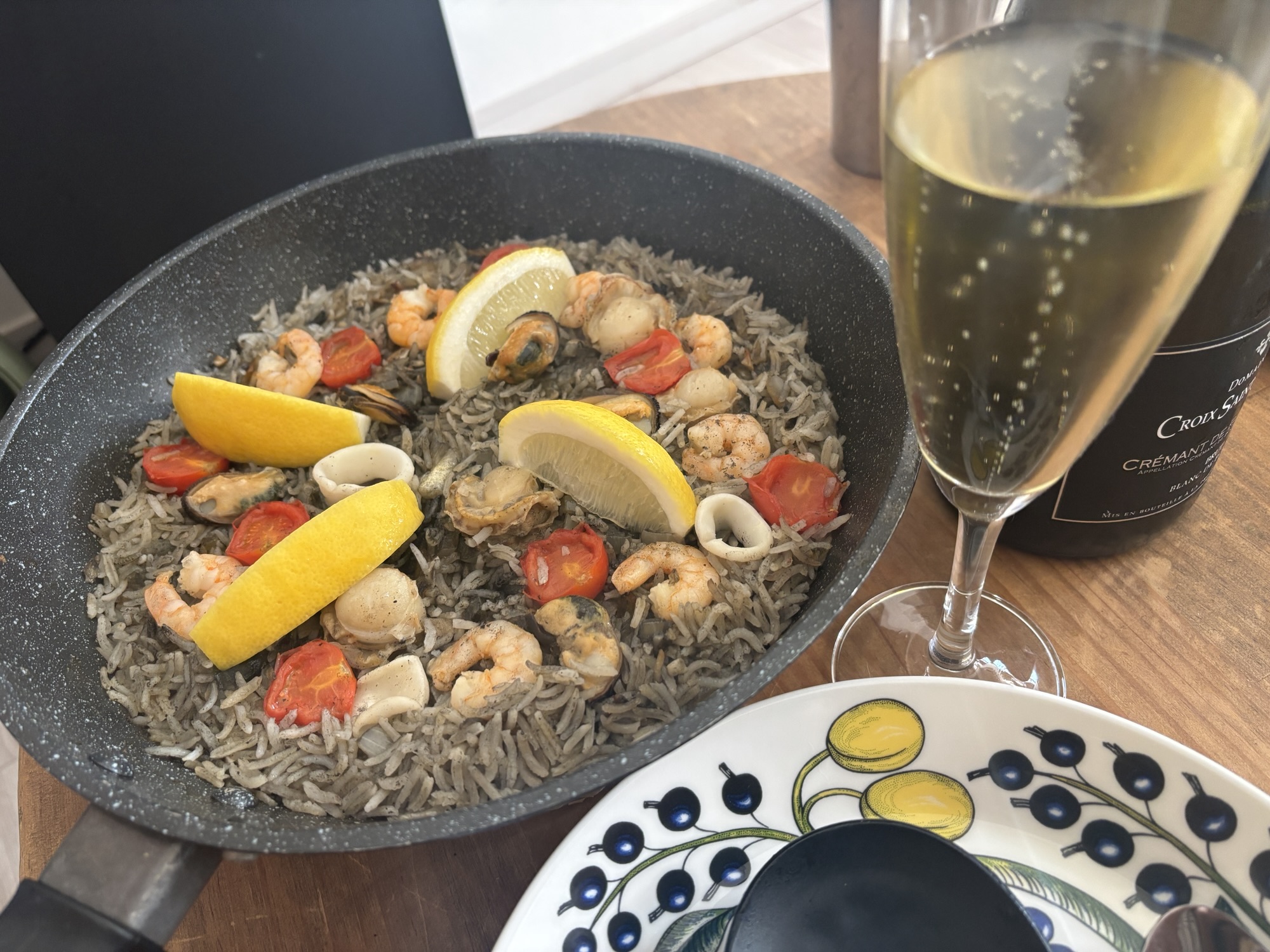 【おうちごはん】初めてのイカスミパエリア🥘